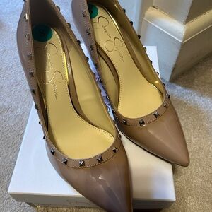 Brand new Jessica Simpson heels size 7.5